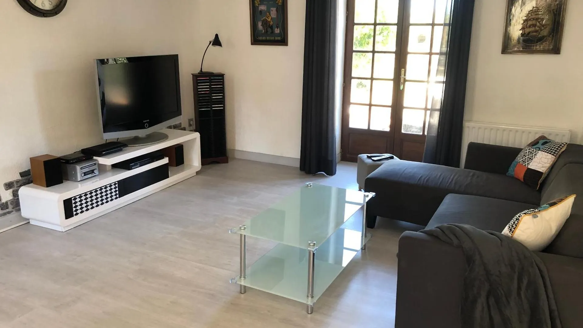 Gite Ker Corsica Retiers 0*,  France